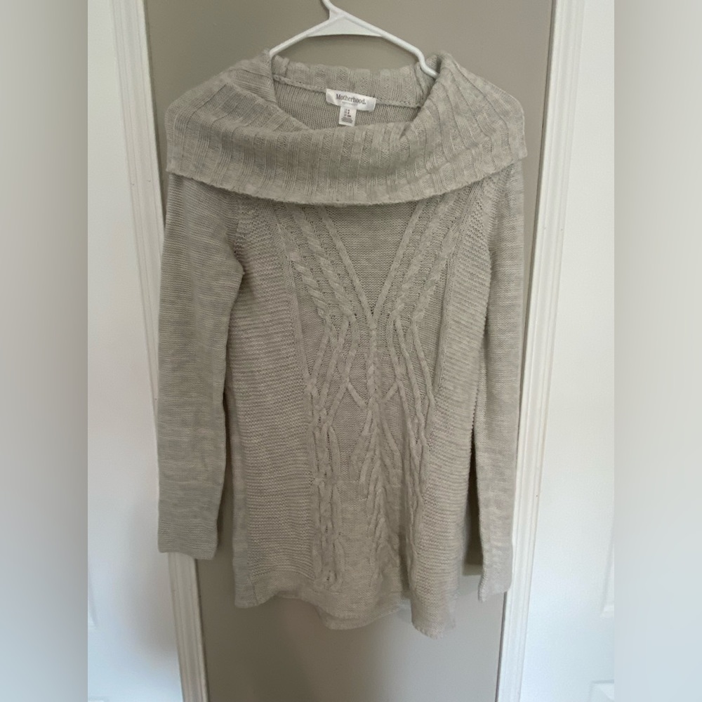 Maternity sweater
